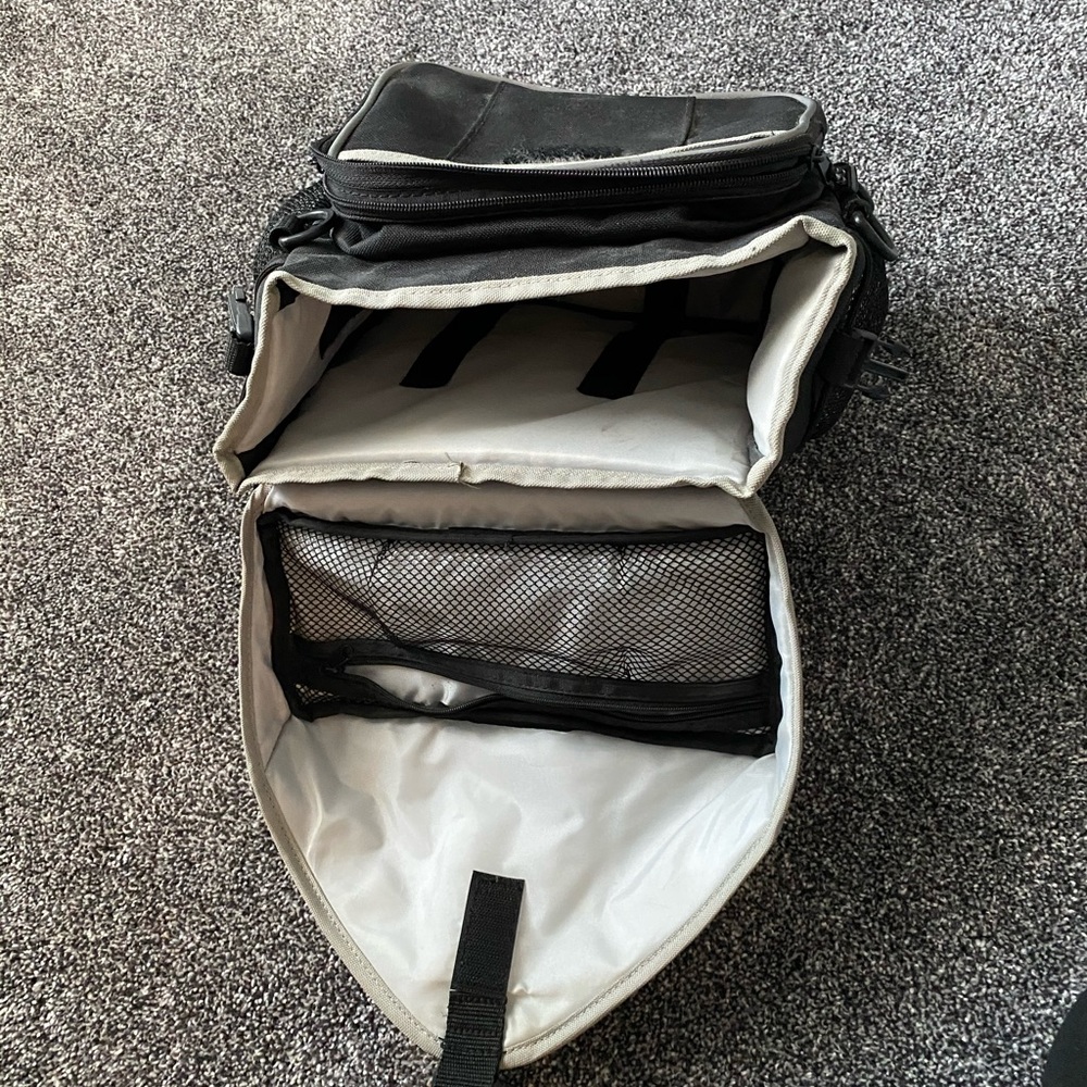 Camera case - Picture 2 of 5